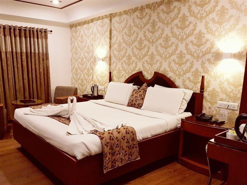 Hotel Punjab Palace Rāipur Екстериор снимка