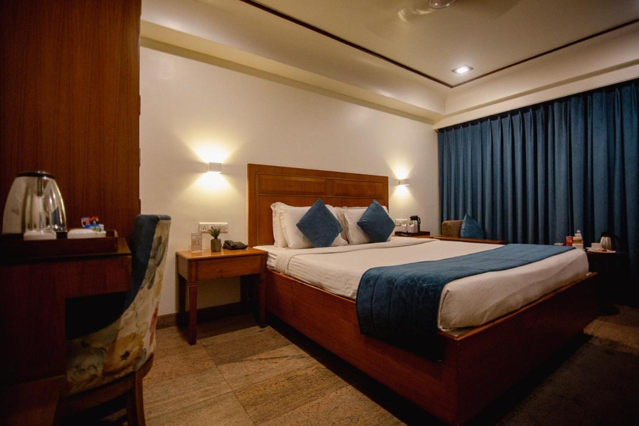 Hotel Punjab Palace Rāipur Екстериор снимка